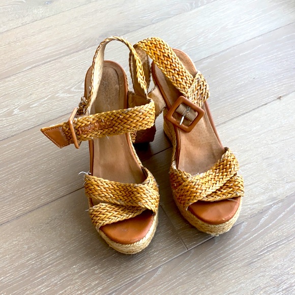Aldo Wedges, size 37 - Picture 2 of 2